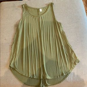 Old Navy tank size L